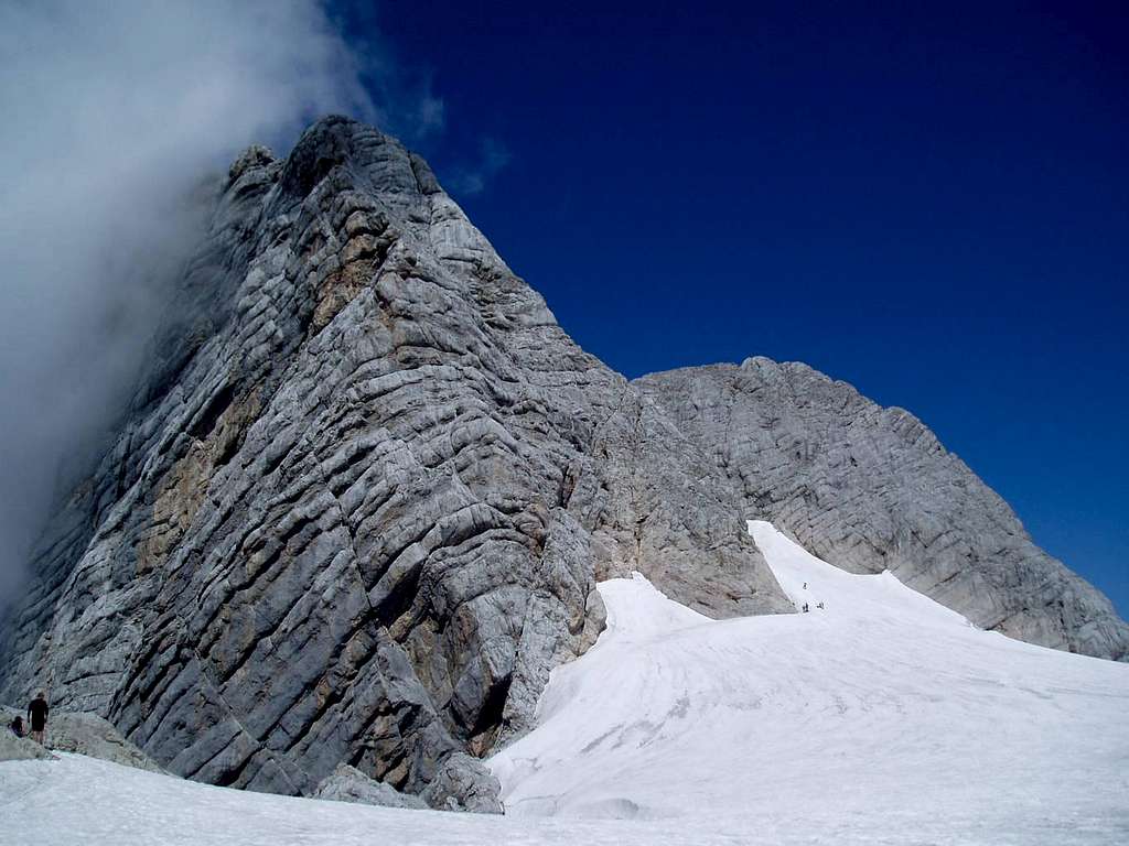 Looking up towards the Schulter Klettersteig