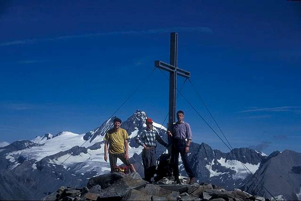 summit cross on Boeses...