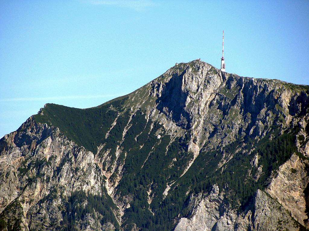 Summit of Dobratsch from Drelandereck