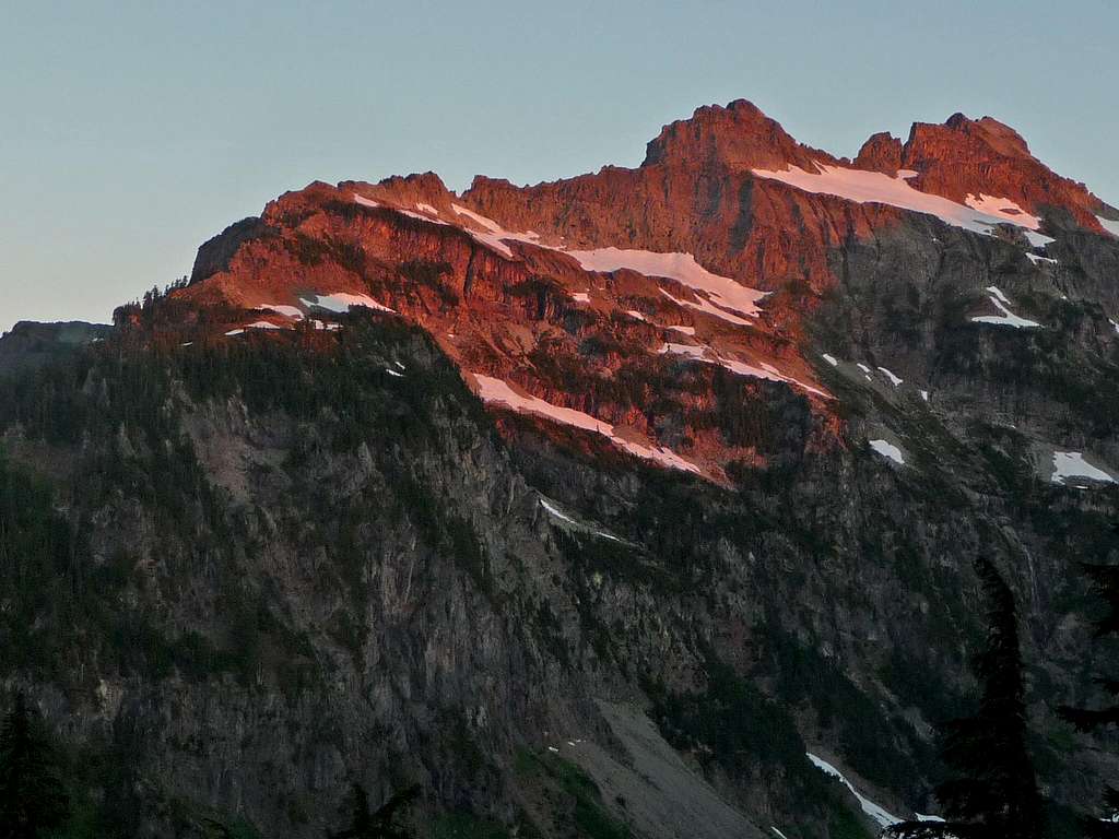 Alpenglow on Columbia Peak