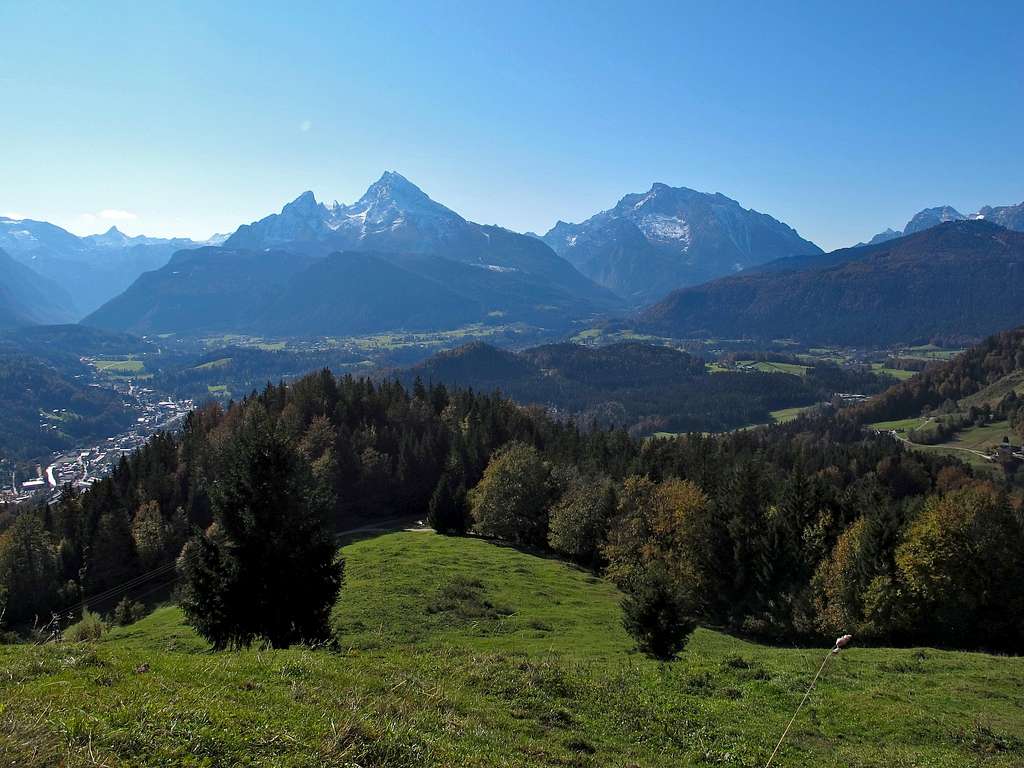 Autumn panorama from the Kneifelspitze trail