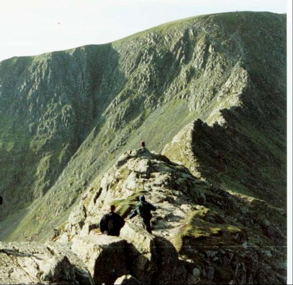 Striding Edge looking to...