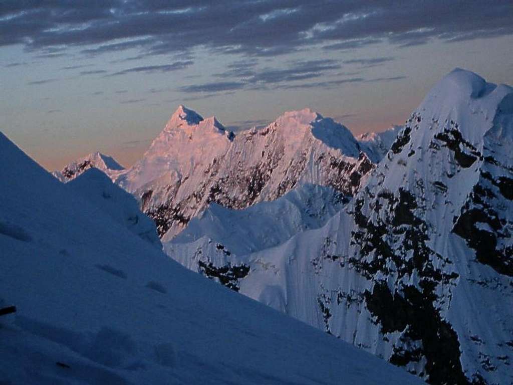 Alpenglow in the Cordillera Vilcanota