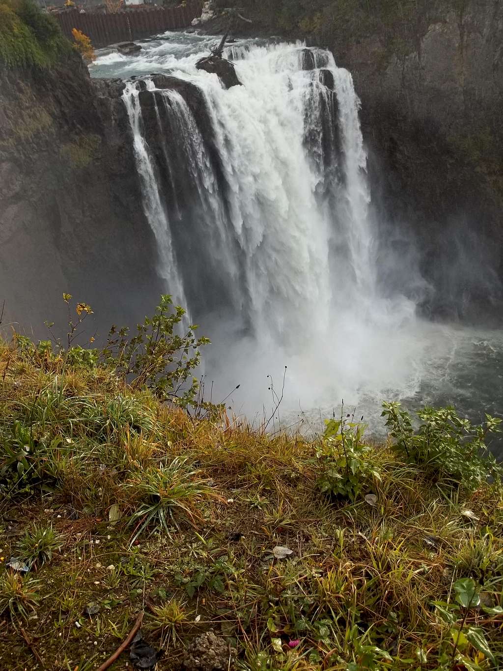 Snoqualmie Falls in Fall