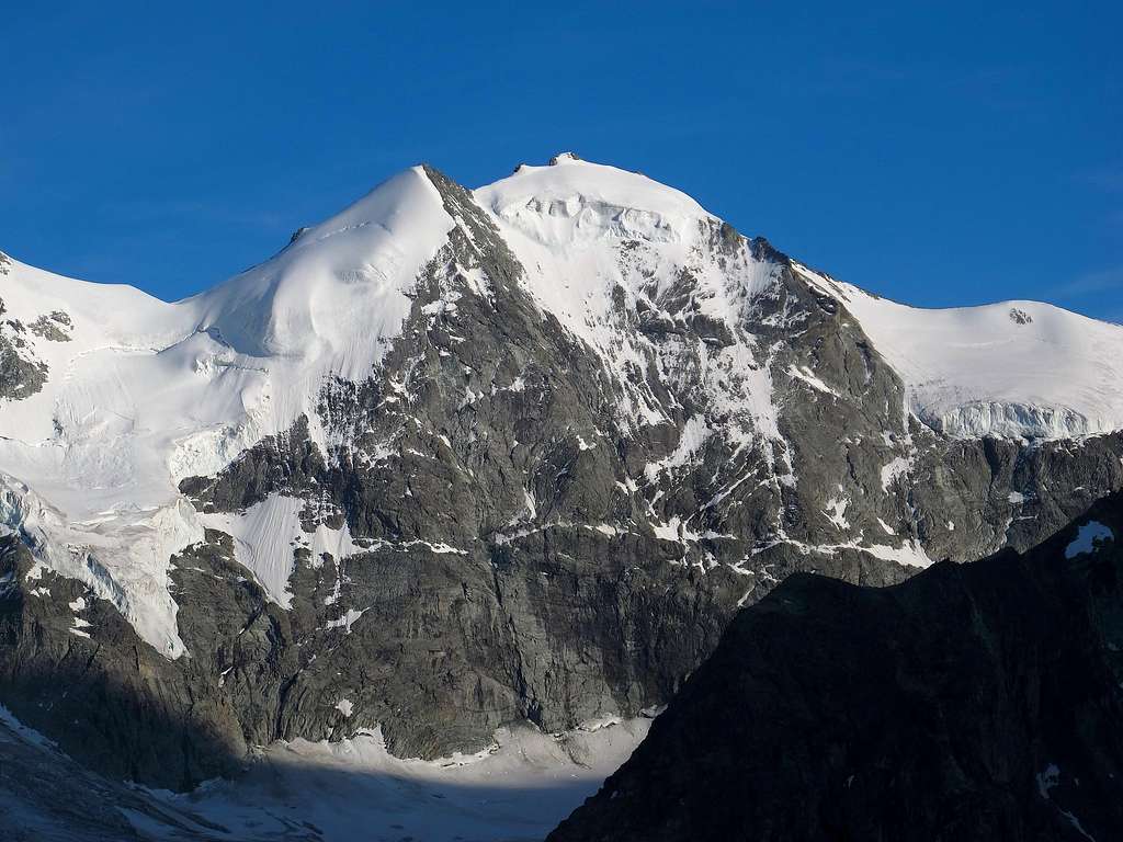 Close-up on Mont Durand (also named Arbenhorn; 3713m)