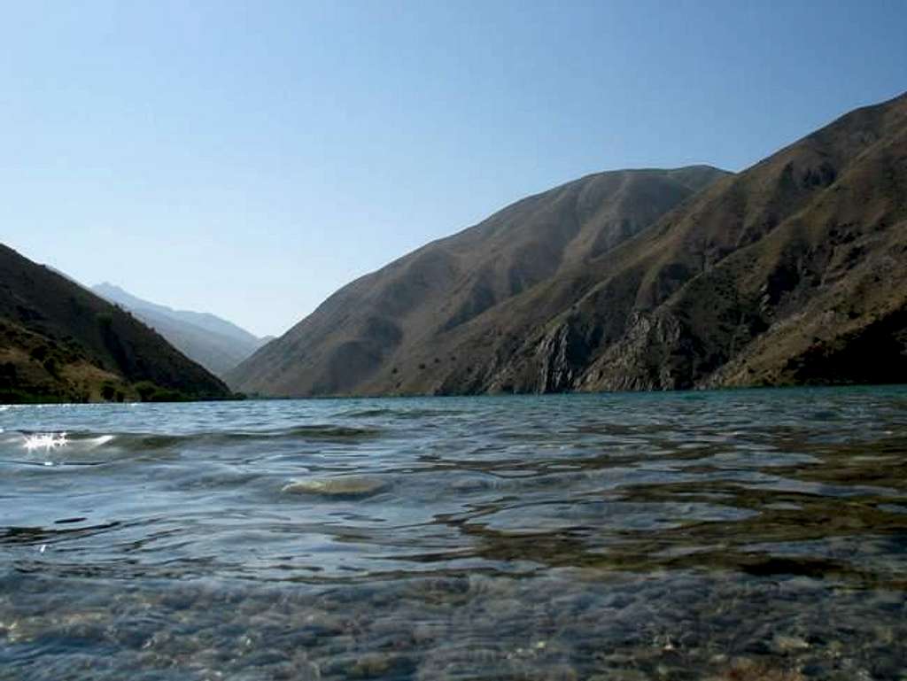 again a view of gahar lake (...