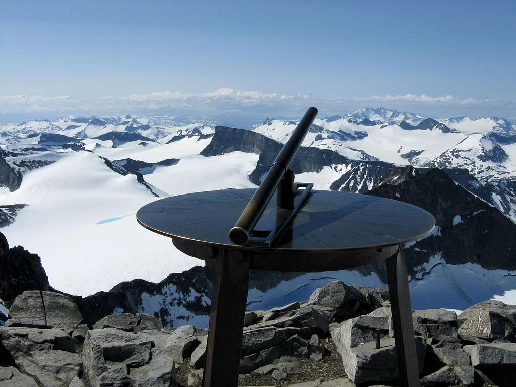 Galdhoppigen summit signal