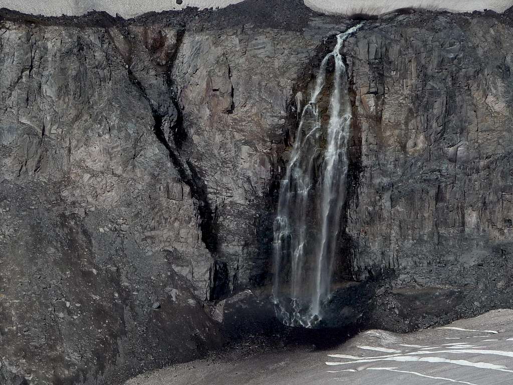 Waterfalls above the Nisqually Glacier