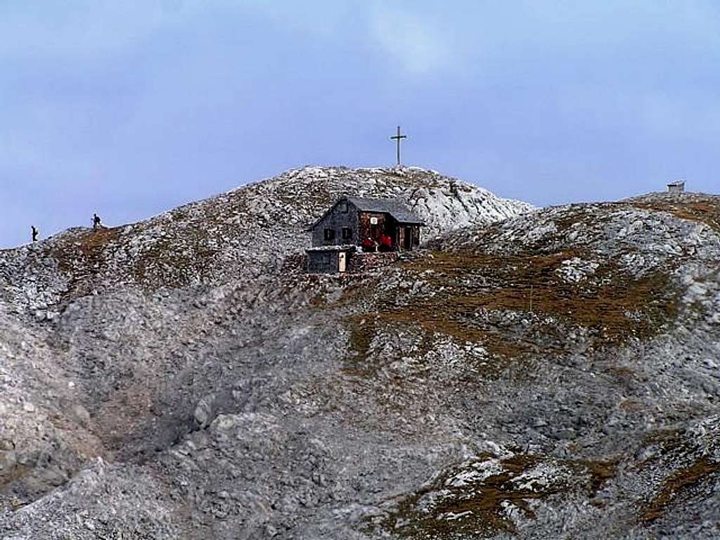 Edelweiss Hut and the summit...