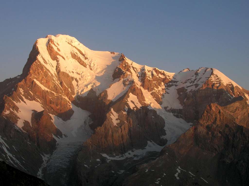 Alpenglow on Chimtarga