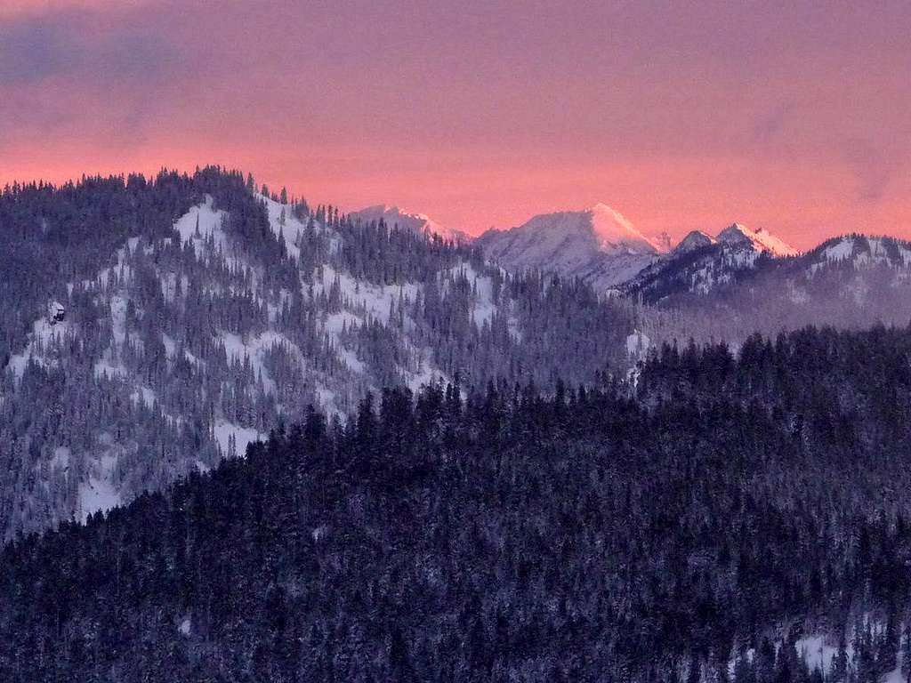 Alpenglow to the North