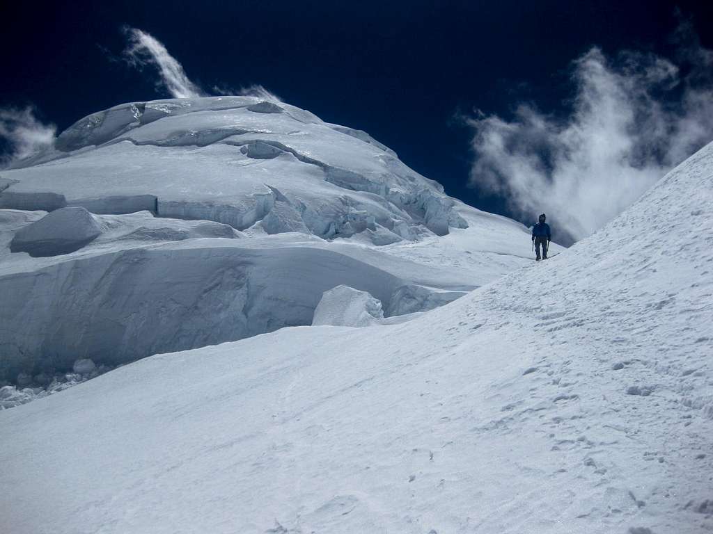 It's cold and windy on Garganta, the Huascarán col - let's go to a warmer place.