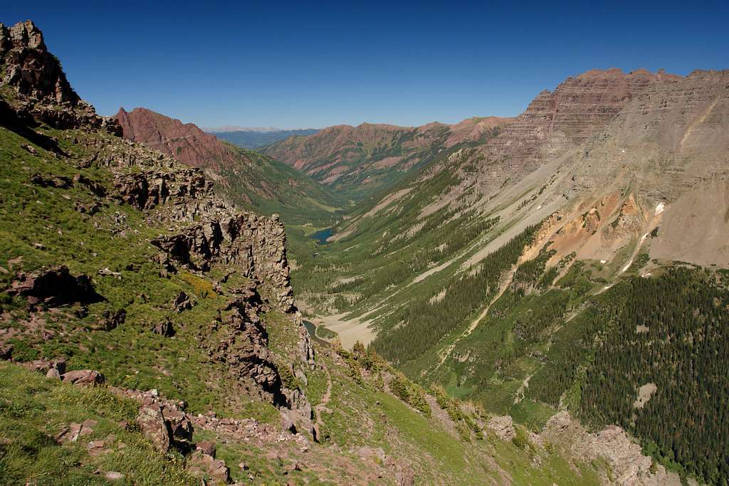 Climber trail on the lower NE Ridge of North Maroon