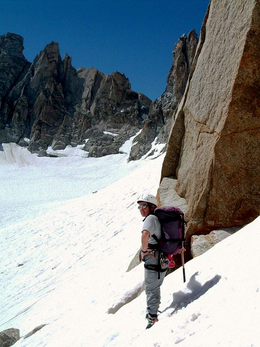 Aiguille de la Varappe - Skirting the wall