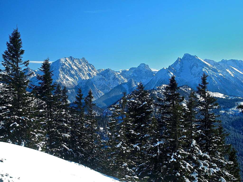 Wintry view from Hochschlegel to the Berchtesgaden Alps