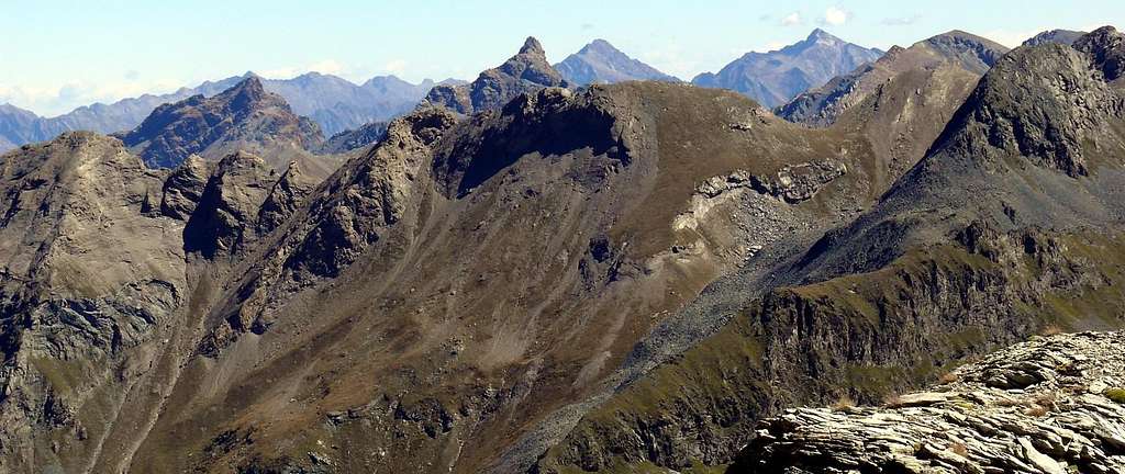 Punta di Plan Rué-Devil's Great Crest-Great Avert from North to South 