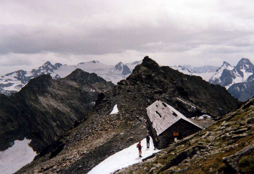 Military Ten. Chabloz Shelter between two Summits 1993