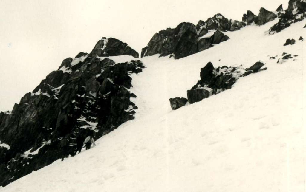 Pain de Sucre descent through Standard Route