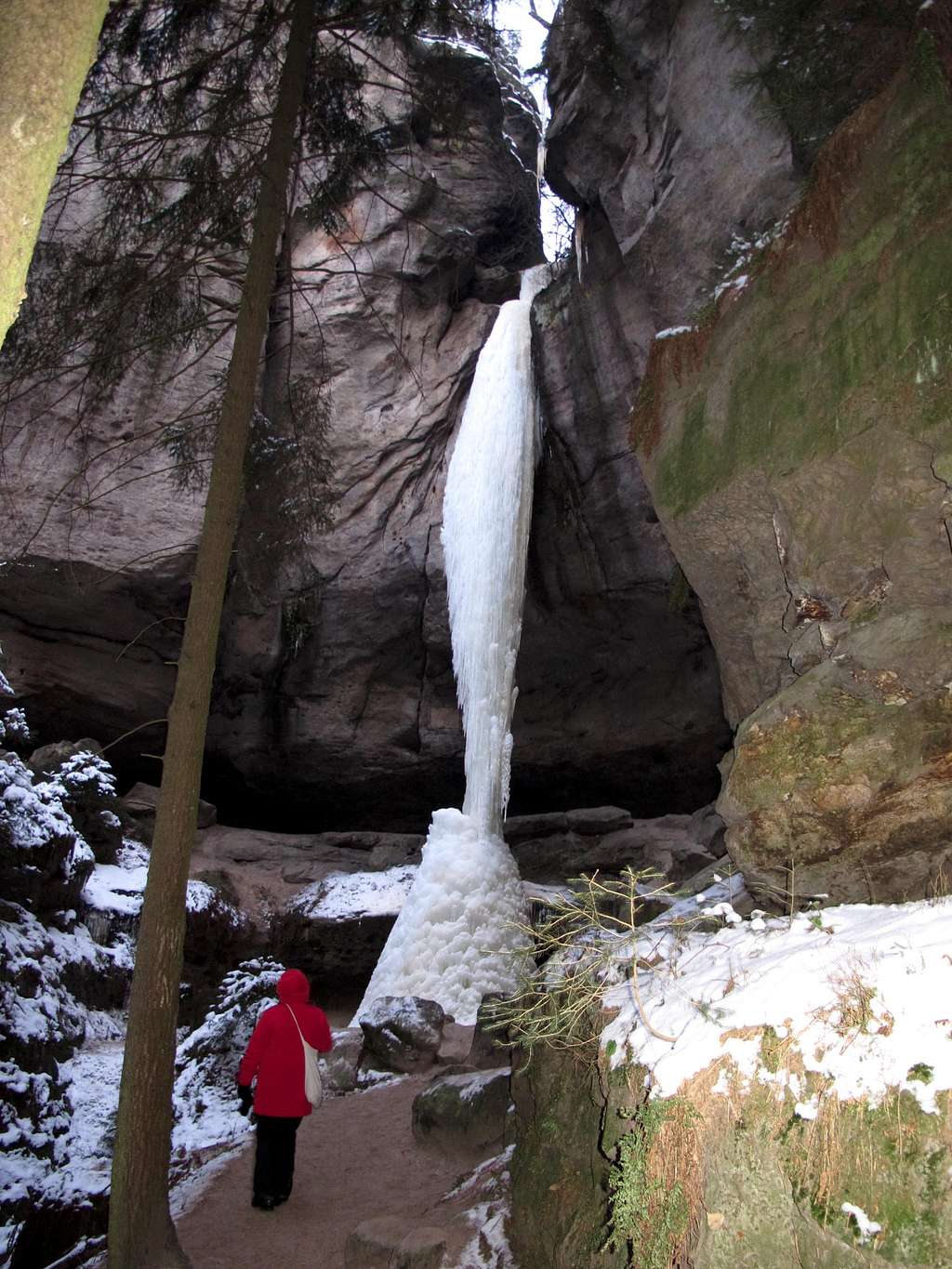 The Gautschgrotte with it's 22-meter frozen waterfall