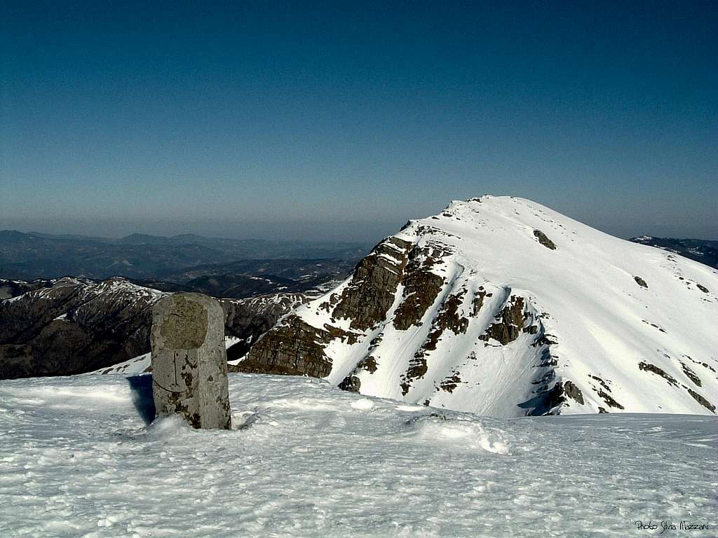 An ancient boundary stone on Monte Braiola