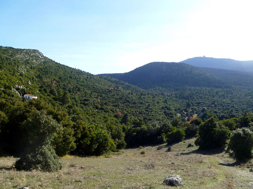 Loimiko valley and Karavola peak