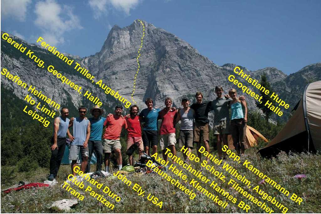 Raki on Arapi - Expedition Group Photo