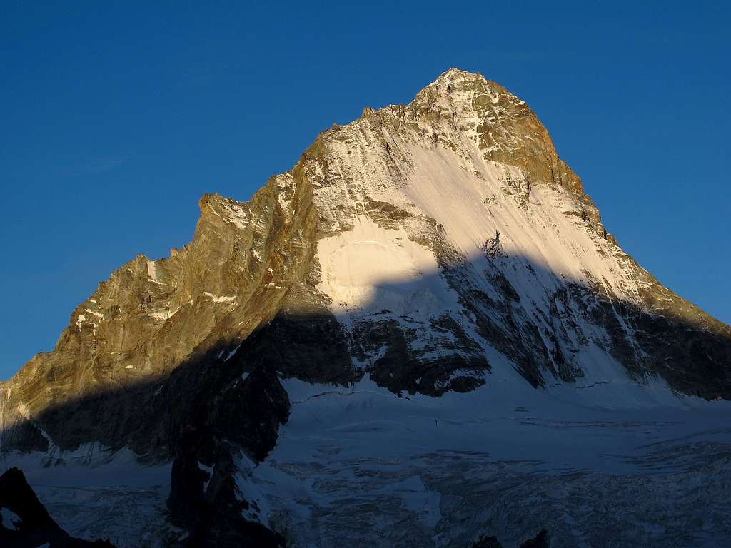 Dent Blanche (4357m) early in the morning