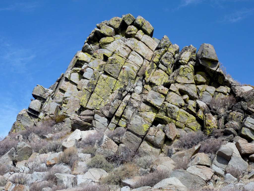 Point 7655 is a rock formation 1/2 mile from the summit