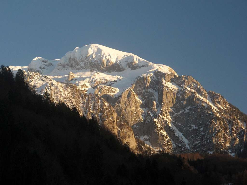 The Hohes Brett seen from just above Berchtesgaden