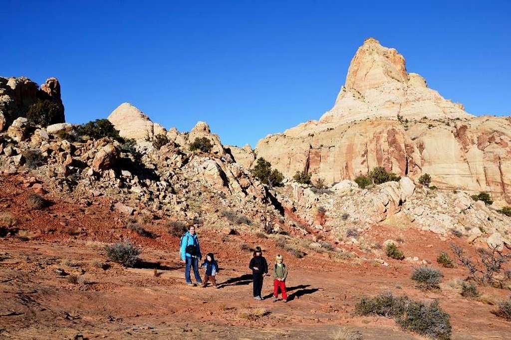 Hiking Rim overlook in capitol Reef with four kids. 