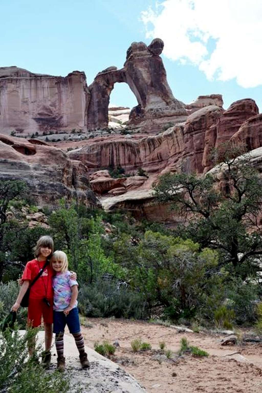 Angel Arch with kids, Utah