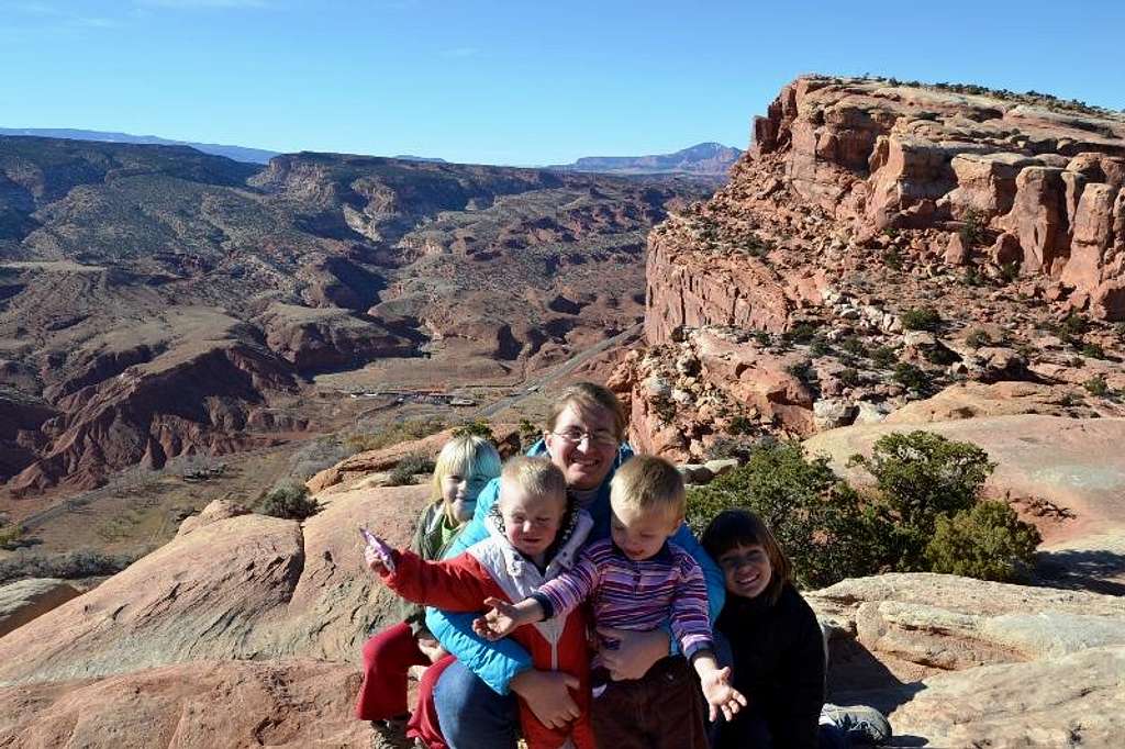Mother with kids on Rim Outllook in Capitol Reef National Park 