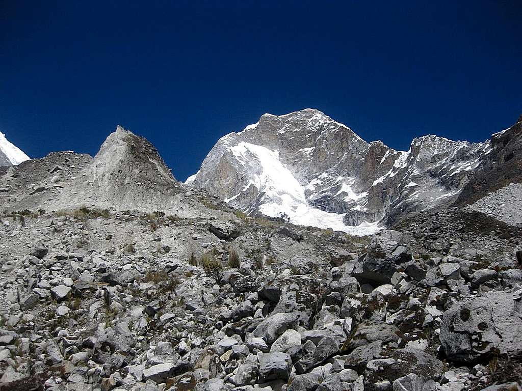 Huascarán Norte from the approach to Chopicalqui