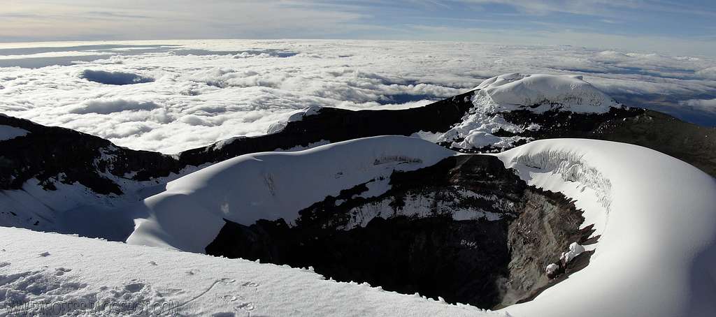 Cotopaxi crater panorama