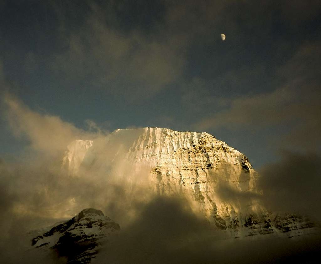 Mount Robson Sunset