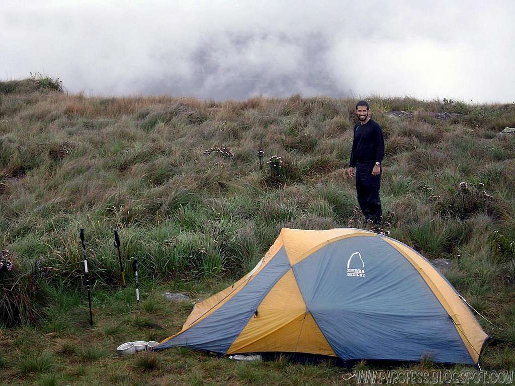Camapuan Peak summit camp