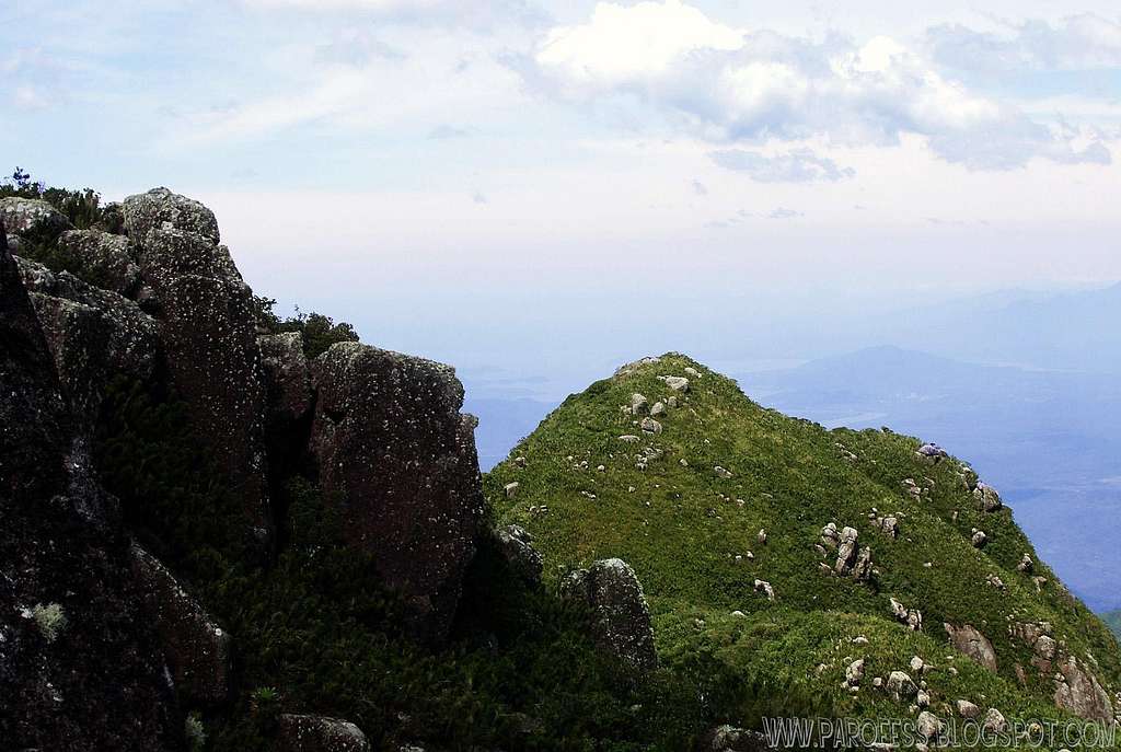 View n° 2 to the other summits. 