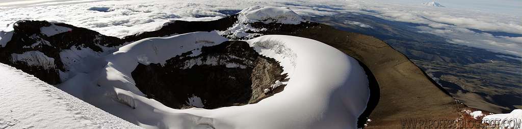 Cotopaxi crater panorama (with Chimborazo)