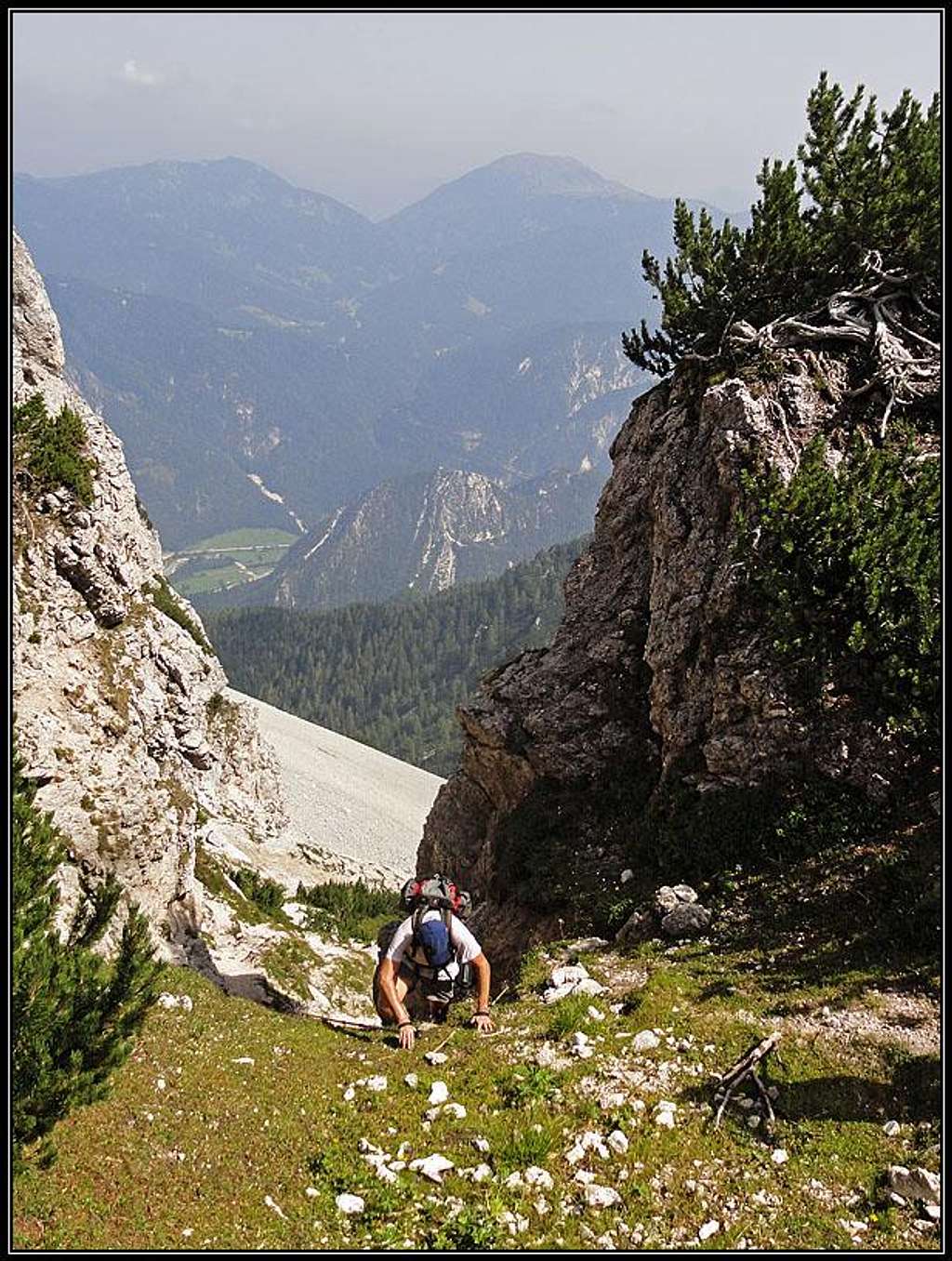 Reaching the south ridge of Iof di Miezegnot / Poldnasnja spica
