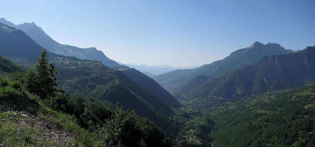 Beautiful Morača valley