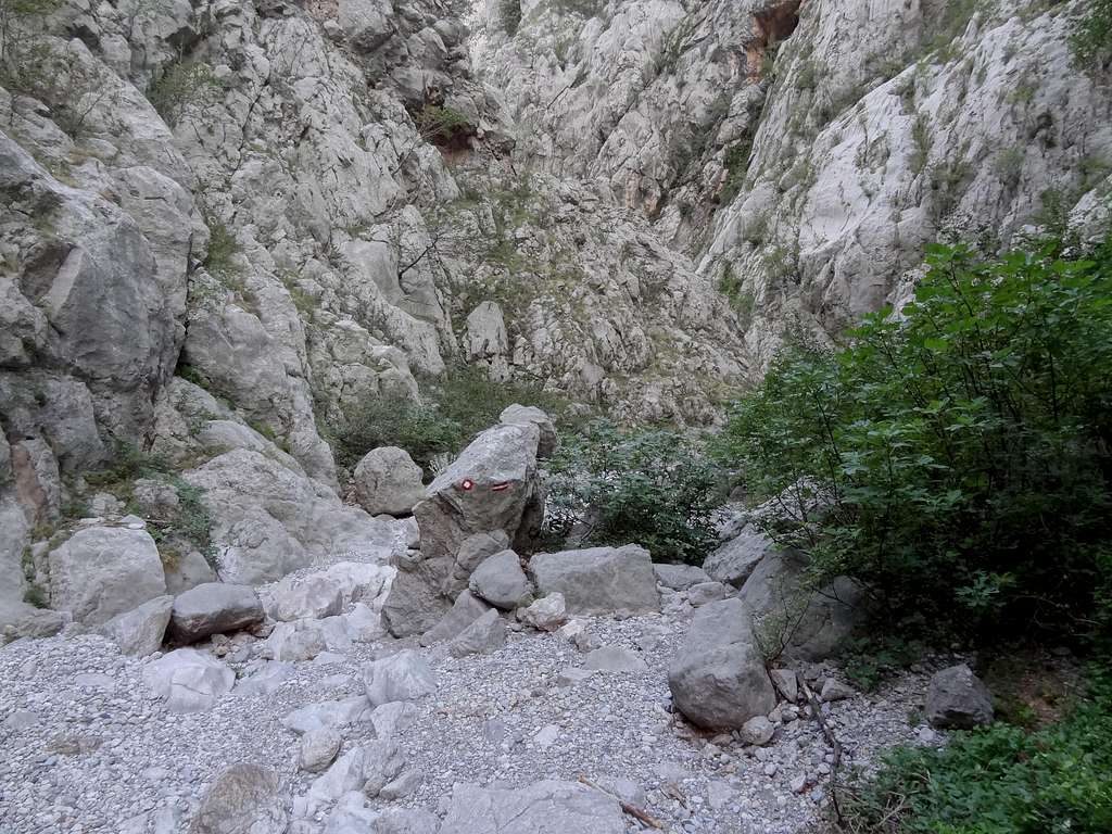 Mala Paklenica's bed on the way down