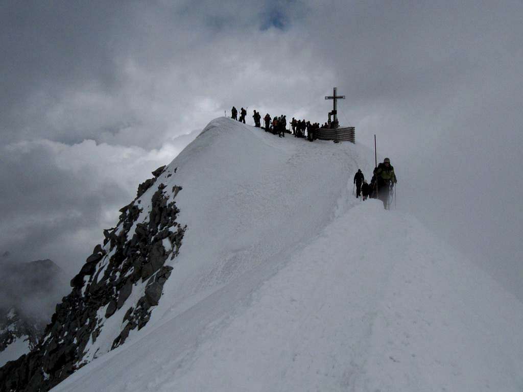 The crowded summit of Grossvenediger