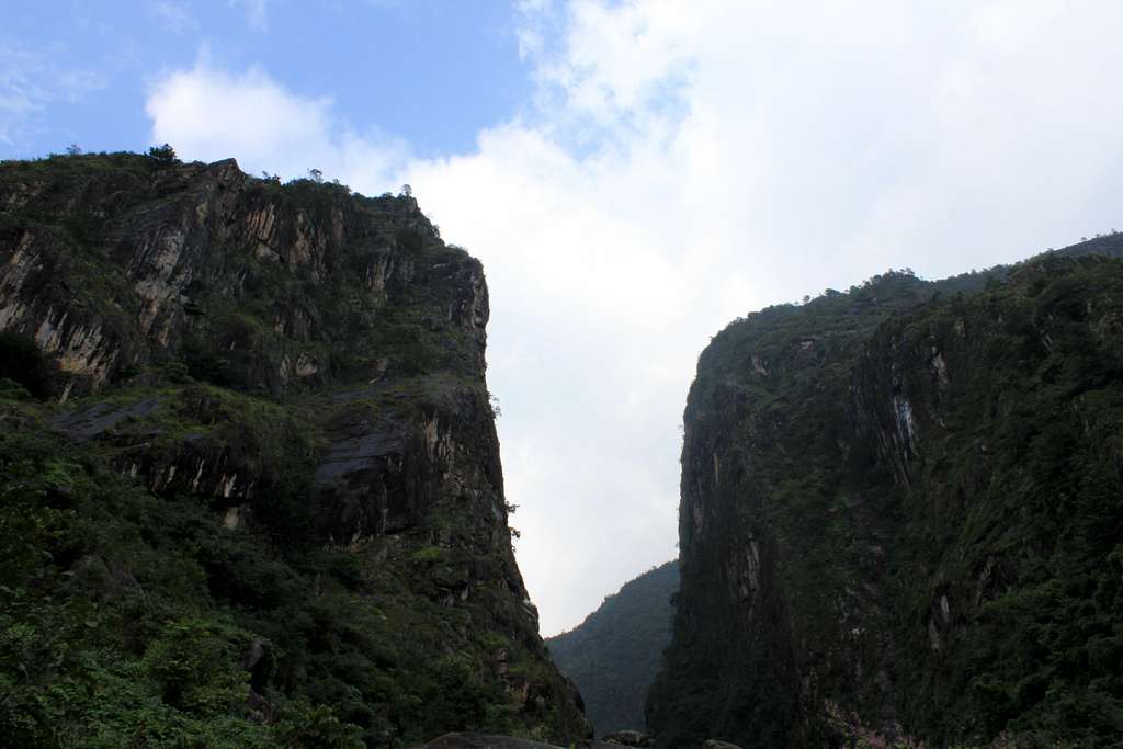 Shimenguan Gorge Entrance