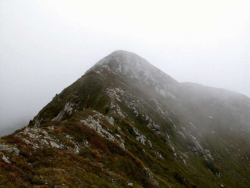 The Saebelspitz north ridge,...