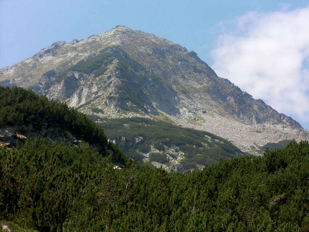 Muratov. The view from the trail to Muratov lake