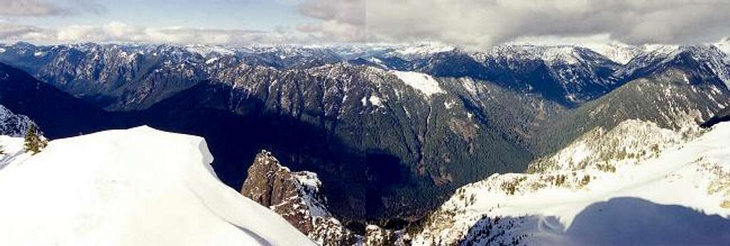 Wider angle shot of Mt. Price...