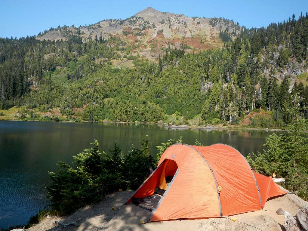 Upper Lena Lake Camp