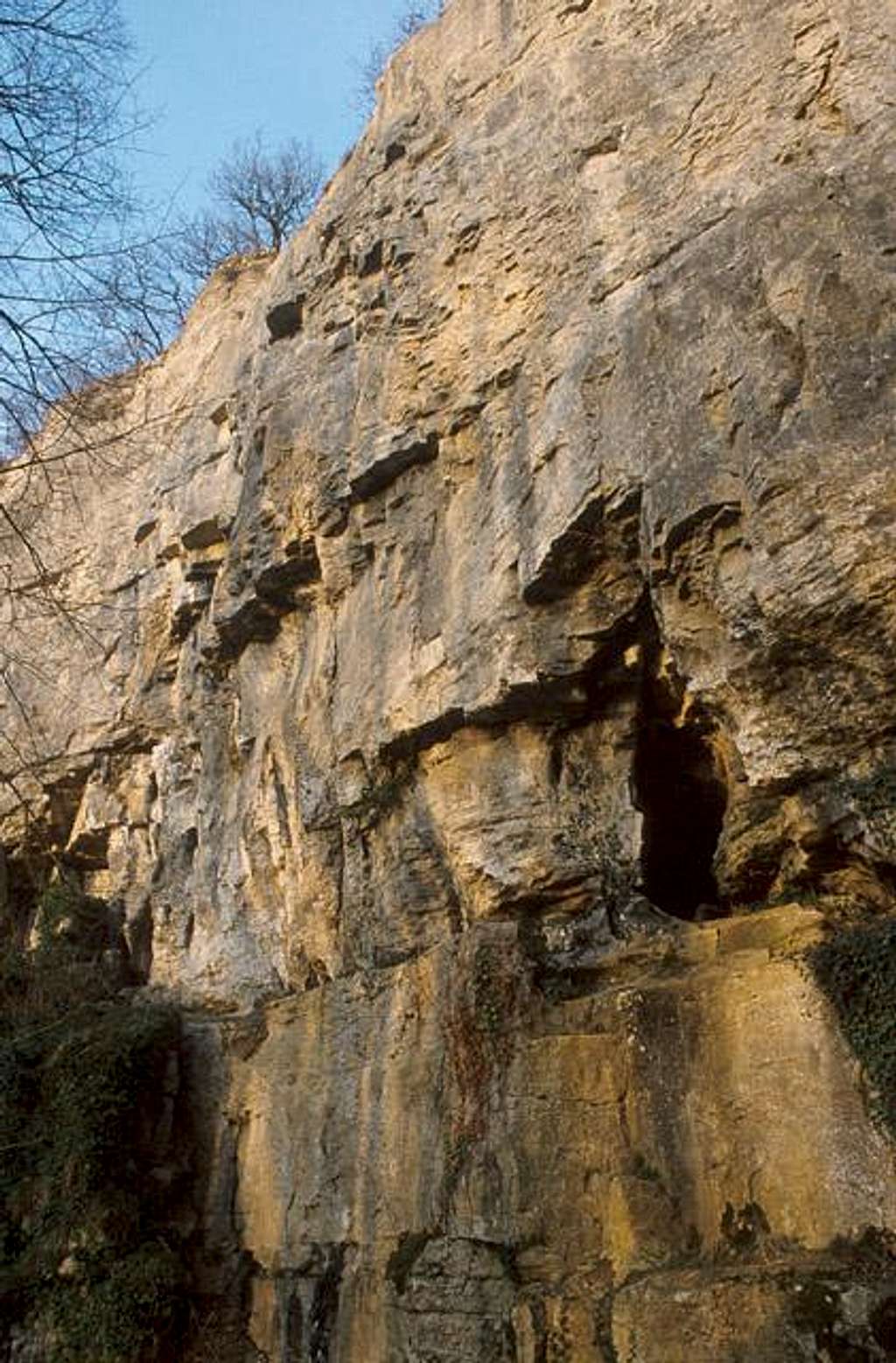 Hauteroche cliff