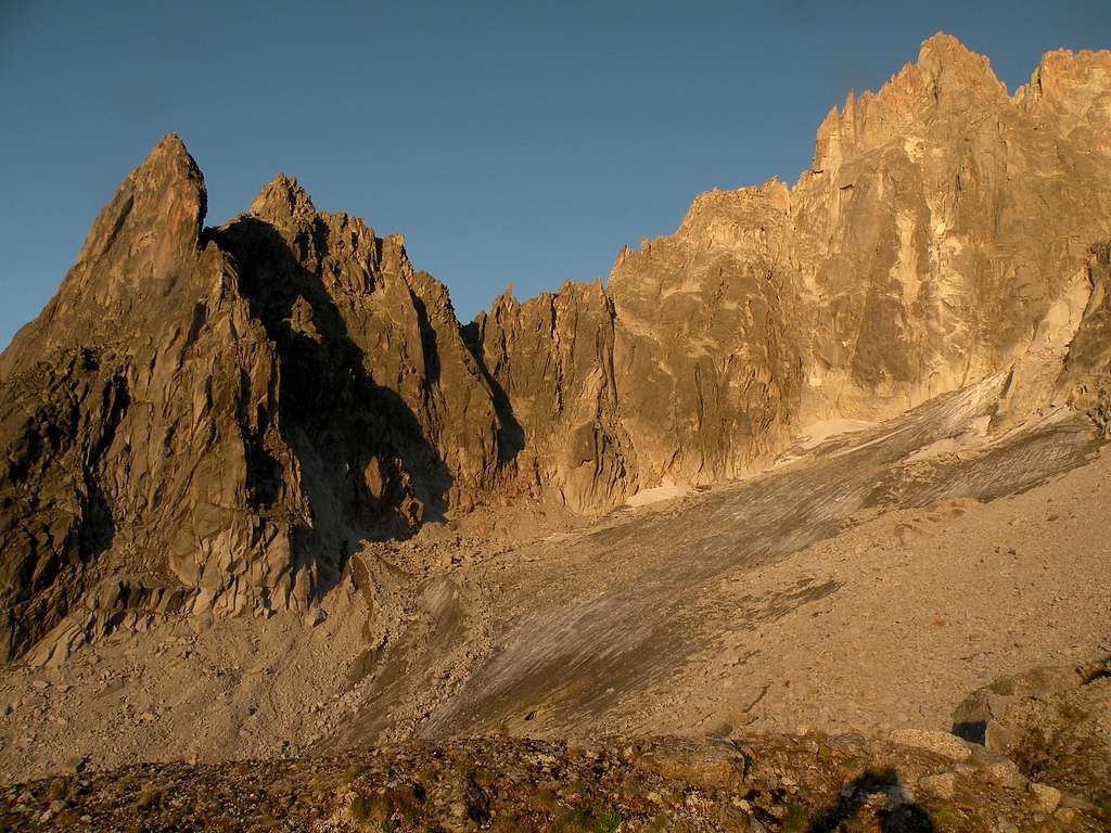 Charmoz with ascent route