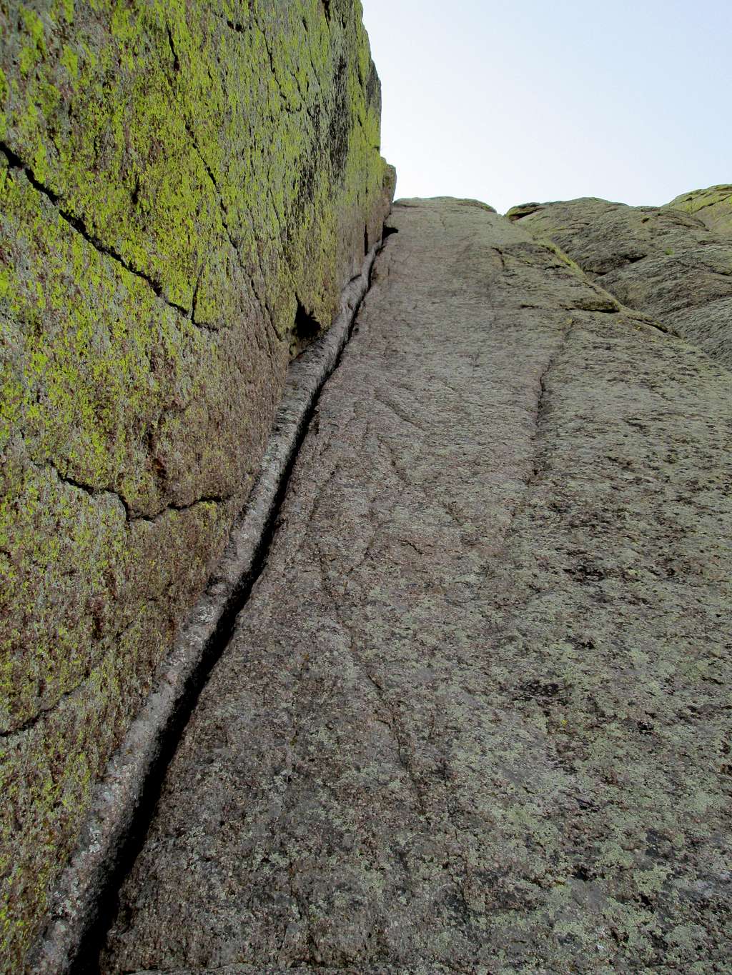 Pitch 2 on Soler, looking up-Devils Tower
